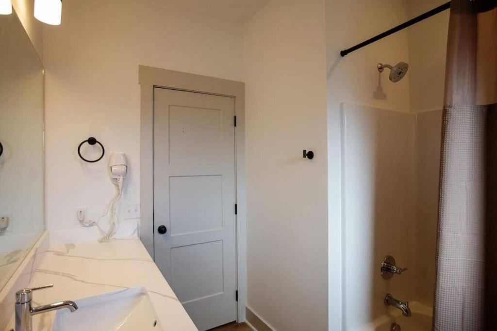Villa Coral Reef - Brand New Build, Pet Friendly, Private Pool! Sleeps 9! à Panama City Beach Extérieur photo