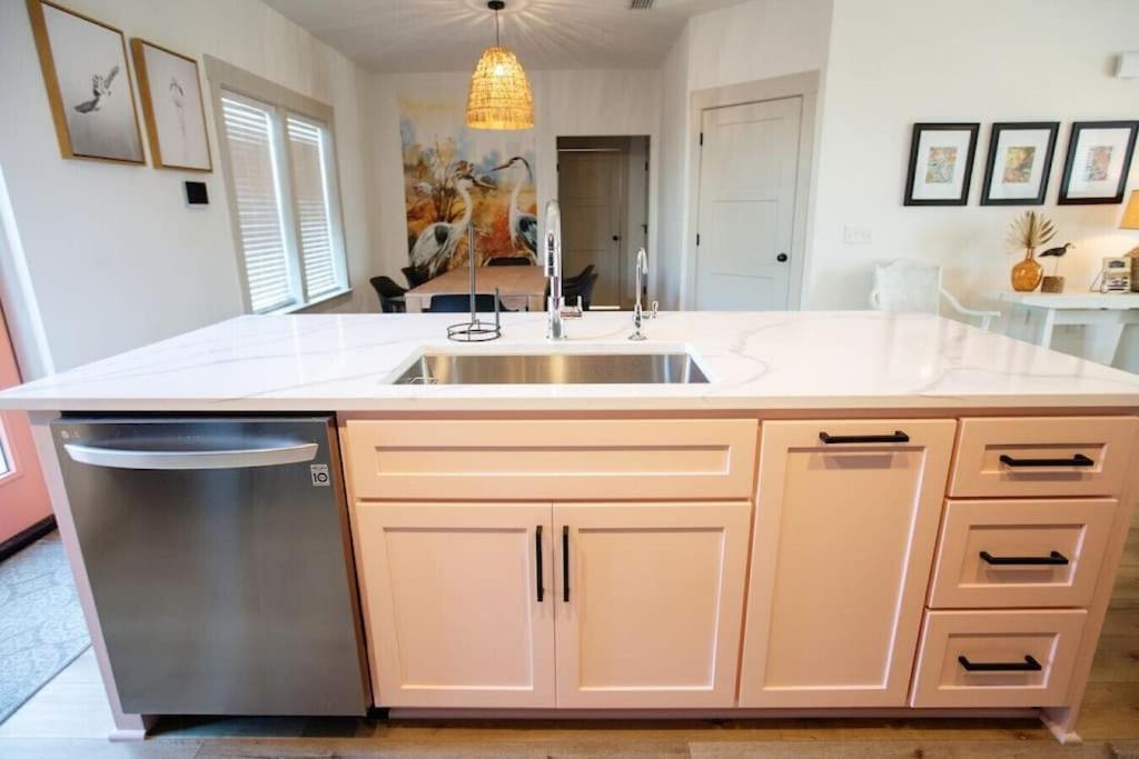 Villa Coral Reef - Brand New Build, Pet Friendly, Private Pool! Sleeps 9! à Panama City Beach Extérieur photo