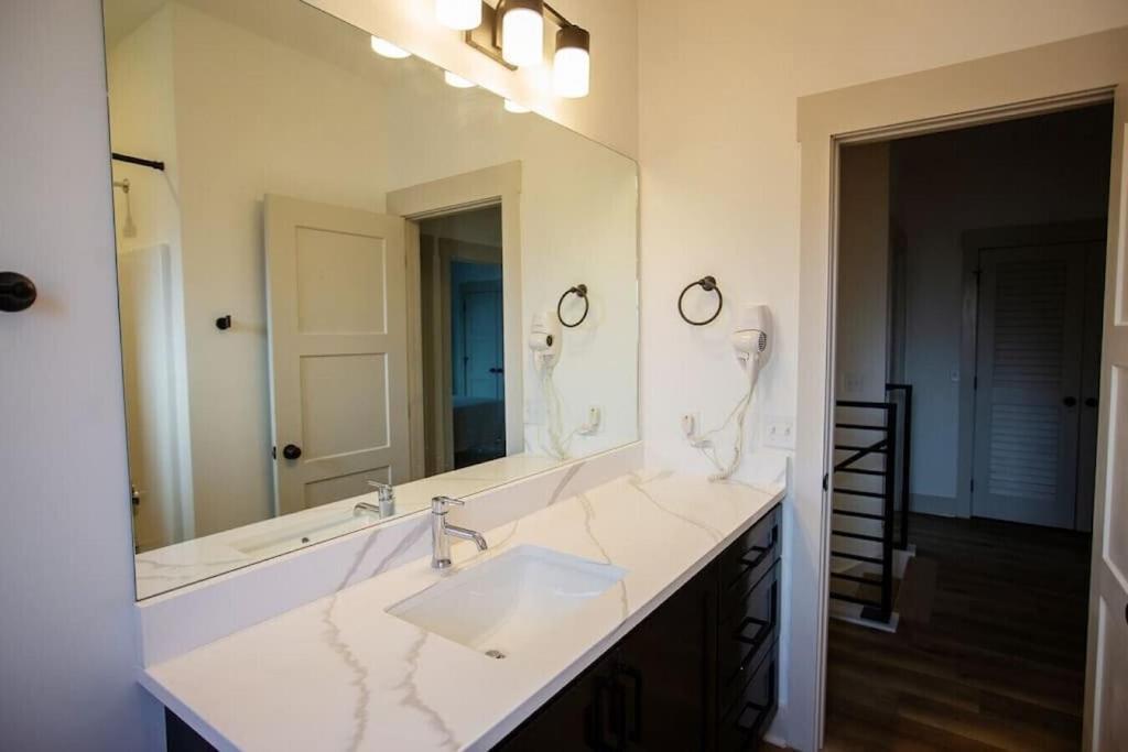 Villa Coral Reef - Brand New Build, Pet Friendly, Private Pool! Sleeps 9! à Panama City Beach Extérieur photo